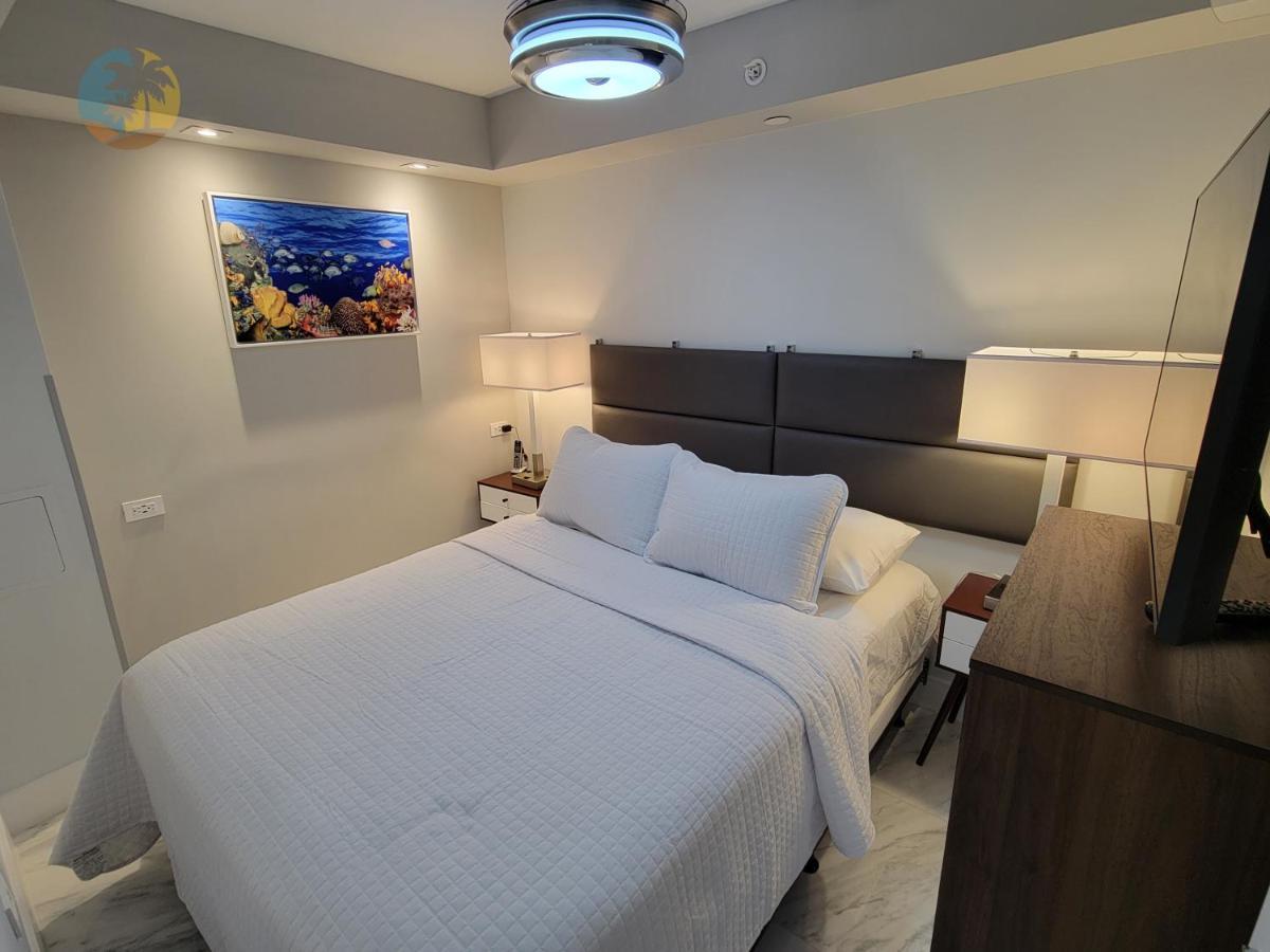 Deluxe Beach Resort - Hora Rentals Маямі-Біч Екстер'єр фото