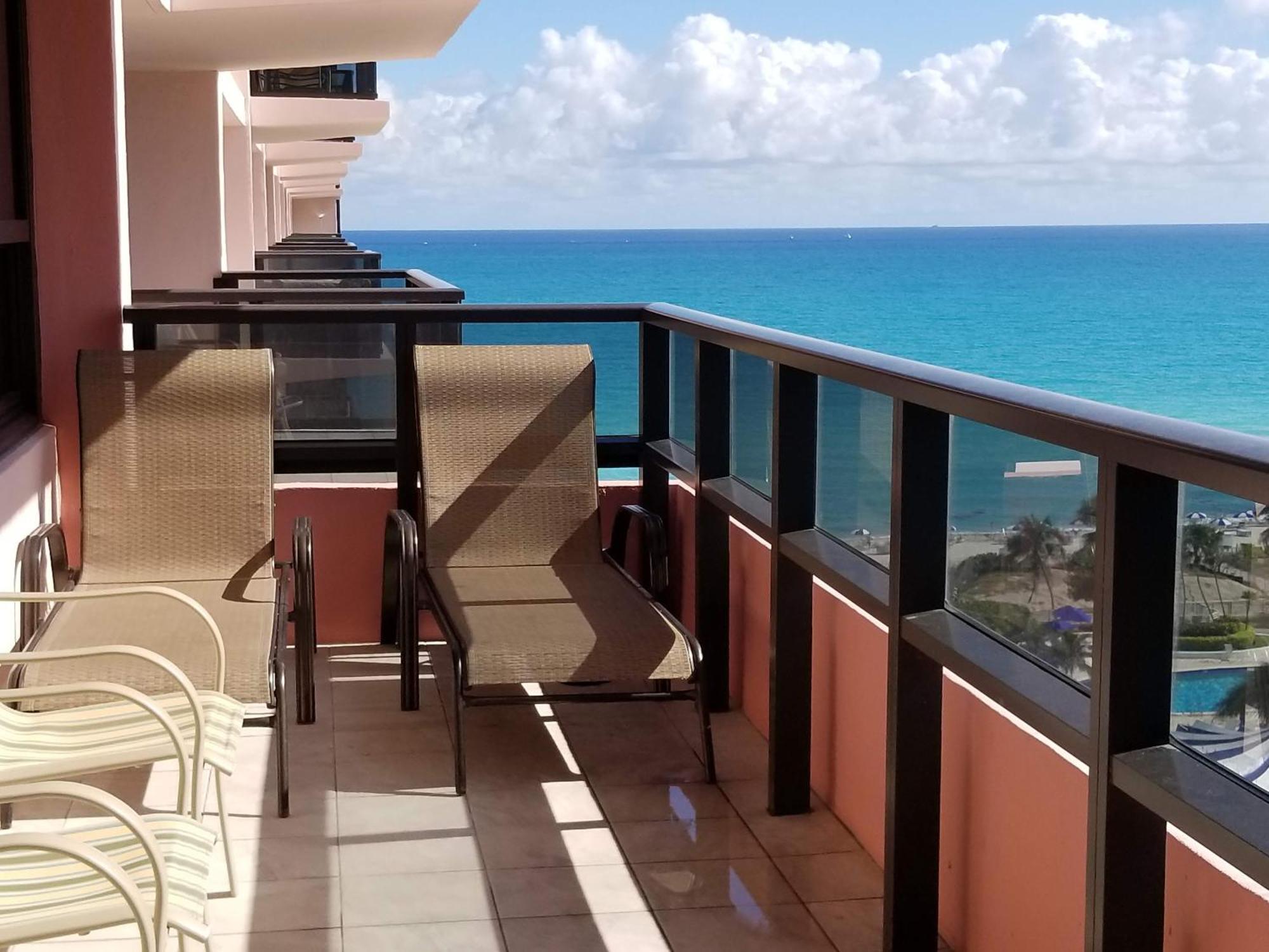 Deluxe Beach Resort - Hora Rentals Маямі-Біч Екстер'єр фото